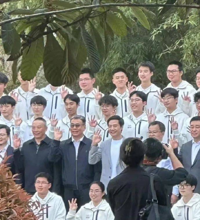 皇冠信用網占成代理
_雷军回应如何保持好身材：英语不好已经让母校“蒙羞”皇冠信用網占成代理
，不能再形象欠佳