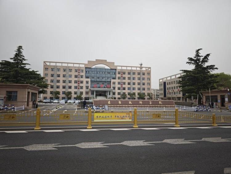 皇冠信用网怎么代理
_山东一任教31年教师临近退休突遭解聘皇冠信用网怎么代理
，学校回应