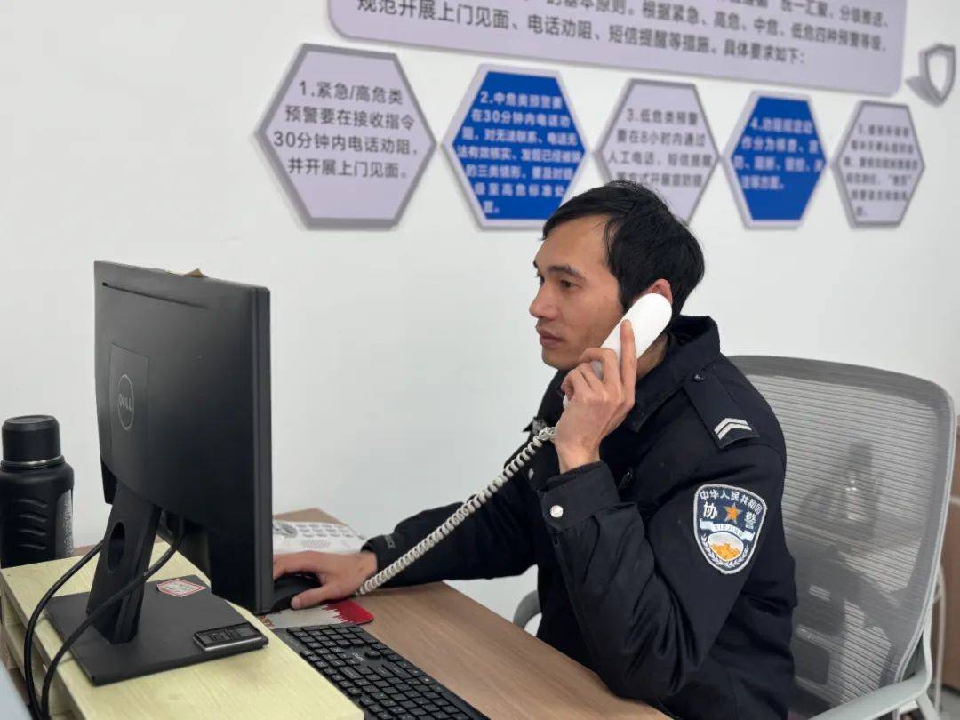 皇冠信用網在线开户
_“我卡里的1000多万啊皇冠信用網在线开户
！”浙江女子瞬间瘫软……