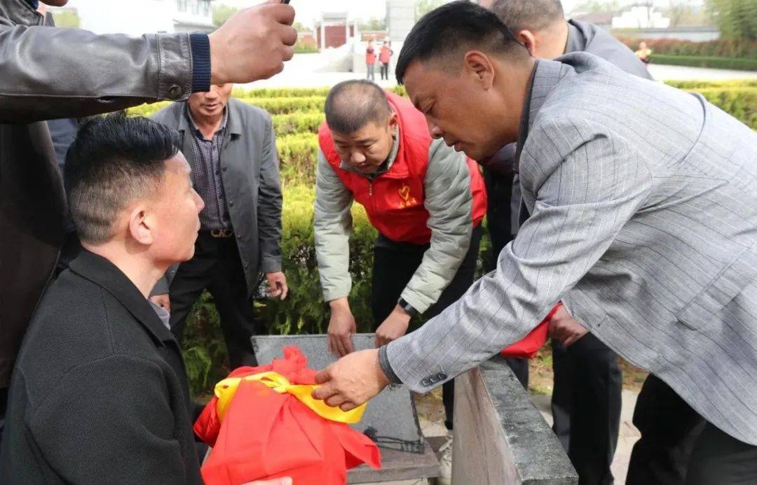 皇冠信用網在线申请
_实弹演习中不幸牺牲皇冠信用網在线申请
，商丘籍刘新纪烈士骨灰安葬回乡