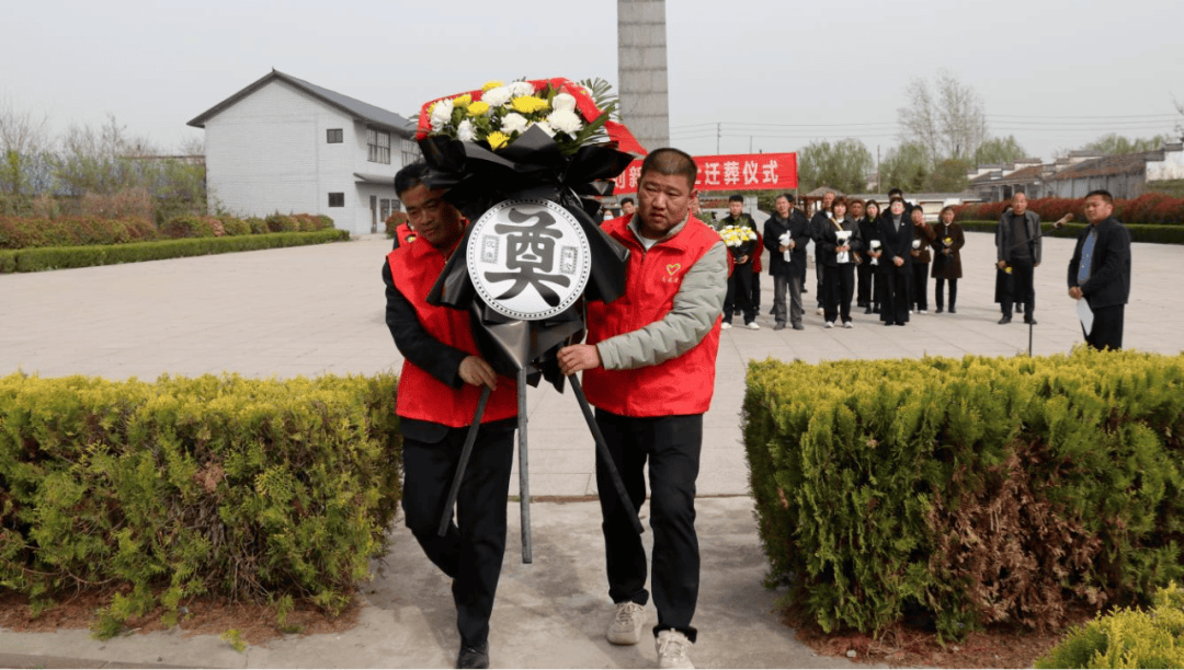 皇冠信用網在线申请
_实弹演习中不幸牺牲皇冠信用網在线申请
，商丘籍刘新纪烈士骨灰安葬回乡