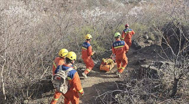 皇冠信用網哪里申请
_北京几名驴友相约爬山皇冠信用網哪里申请
，六旬阿姨被巨石砸中！消防出动救援