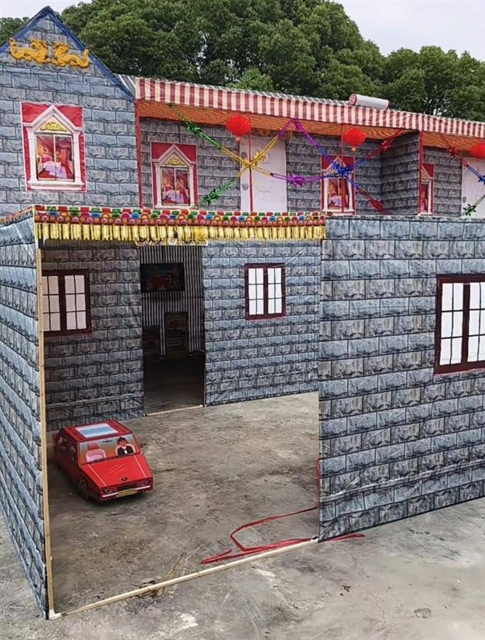 皇冠信用出租足球
_清明又见豪华殡葬品：200平米双层纸别墅售价1.5万元皇冠信用出租足球
，从业者否认暴利