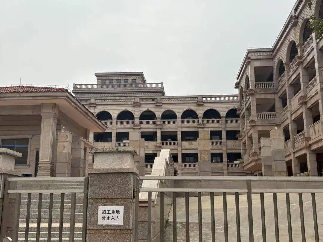 皇冠信用網占成代理
_疯传“广东一学校闲置多年皇冠信用網占成代理
，即将开学”，最新消息！