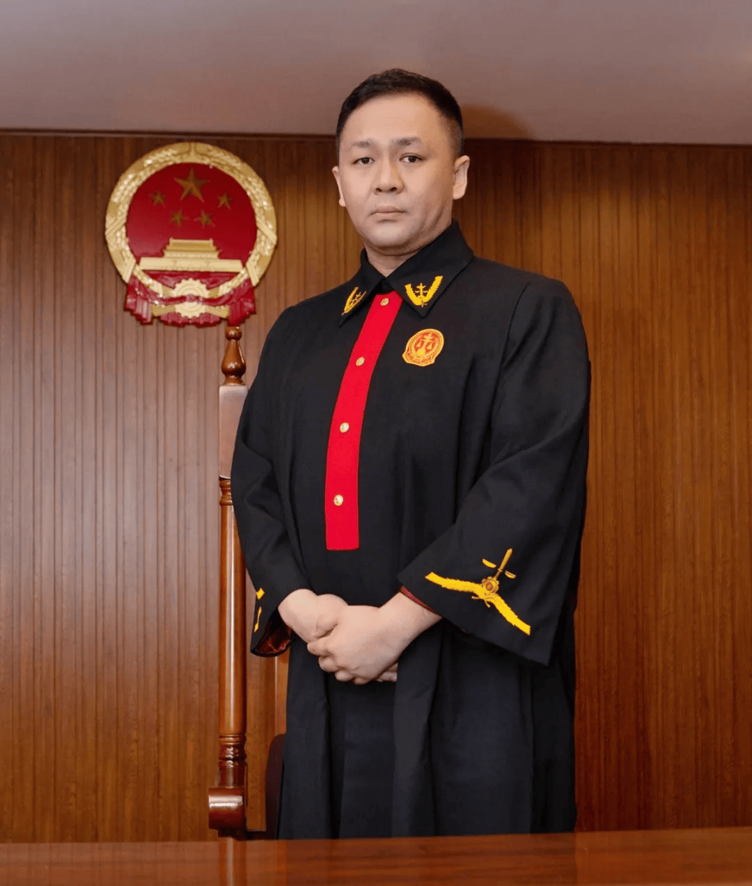 皇冠信用網
_哈尔滨市司法局局长丁锐心梗去世皇冠信用網
，年仅41岁