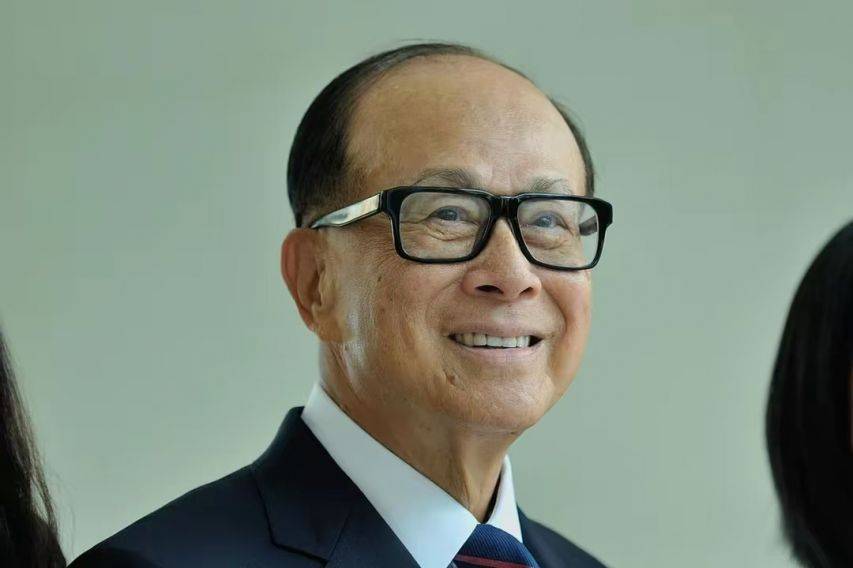 皇冠信用网开户
_“求饶”晚了！最后一小时被无限期冻结皇冠信用网开户
，李嘉诚搬起石头砸自己的脚
