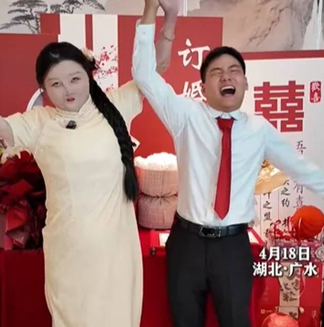 足球平台系统出租
_全身95%烧伤女孩订婚了足球平台系统出租
，与未婚夫同年同月同日生，本人发声：请大家祝福我们吧