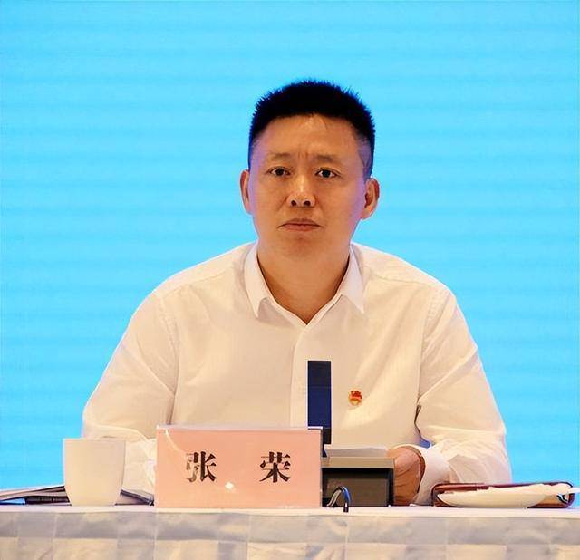 足球外盘在哪里可以买
_四川省委统战部副部长（正厅级）张荣履新峨眉电影集团“一把手”