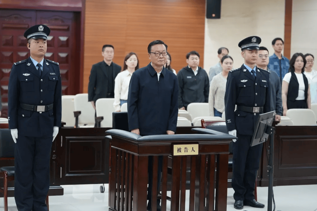 皇冠信用登3代理
_终身监禁皇冠信用登3代理
，不得减刑、假释！李鹏新一审被判死缓，曾被通报“卖官鬻爵、贪婪无度”