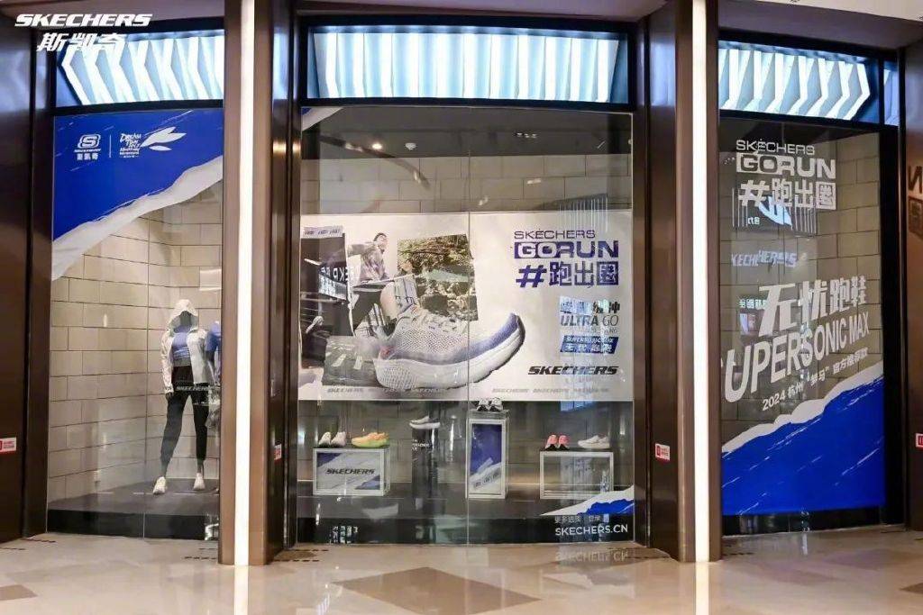 皇冠信用網会员开户
_中产鞋王皇冠信用網会员开户
，被迫卖身三个巴西人