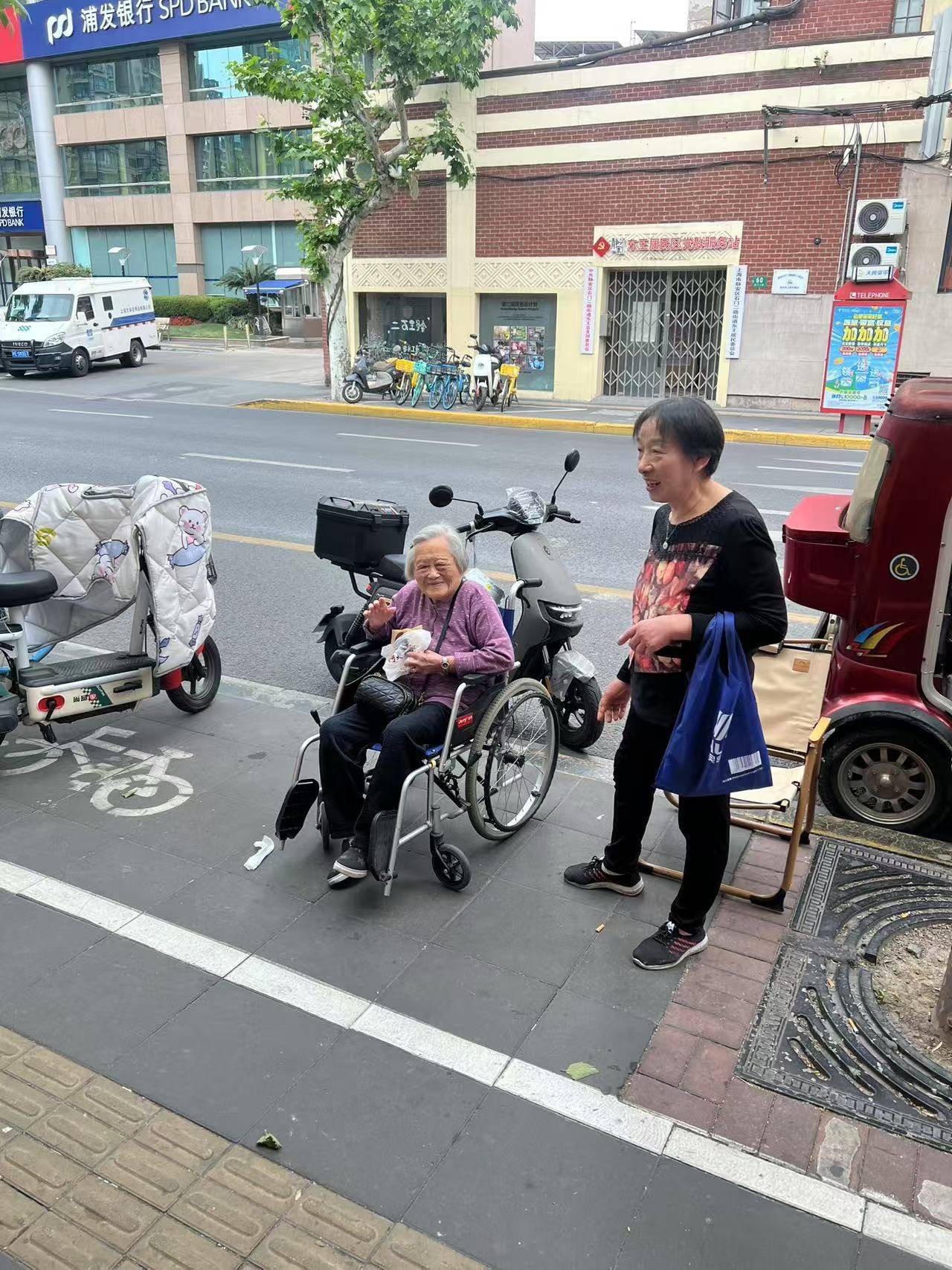 皇冠信用网平台开户
_沪上网红“阿大葱油饼”开业近一月皇冠信用网平台开户
，老板吴志勇：10元一个有的赚，但压力不小