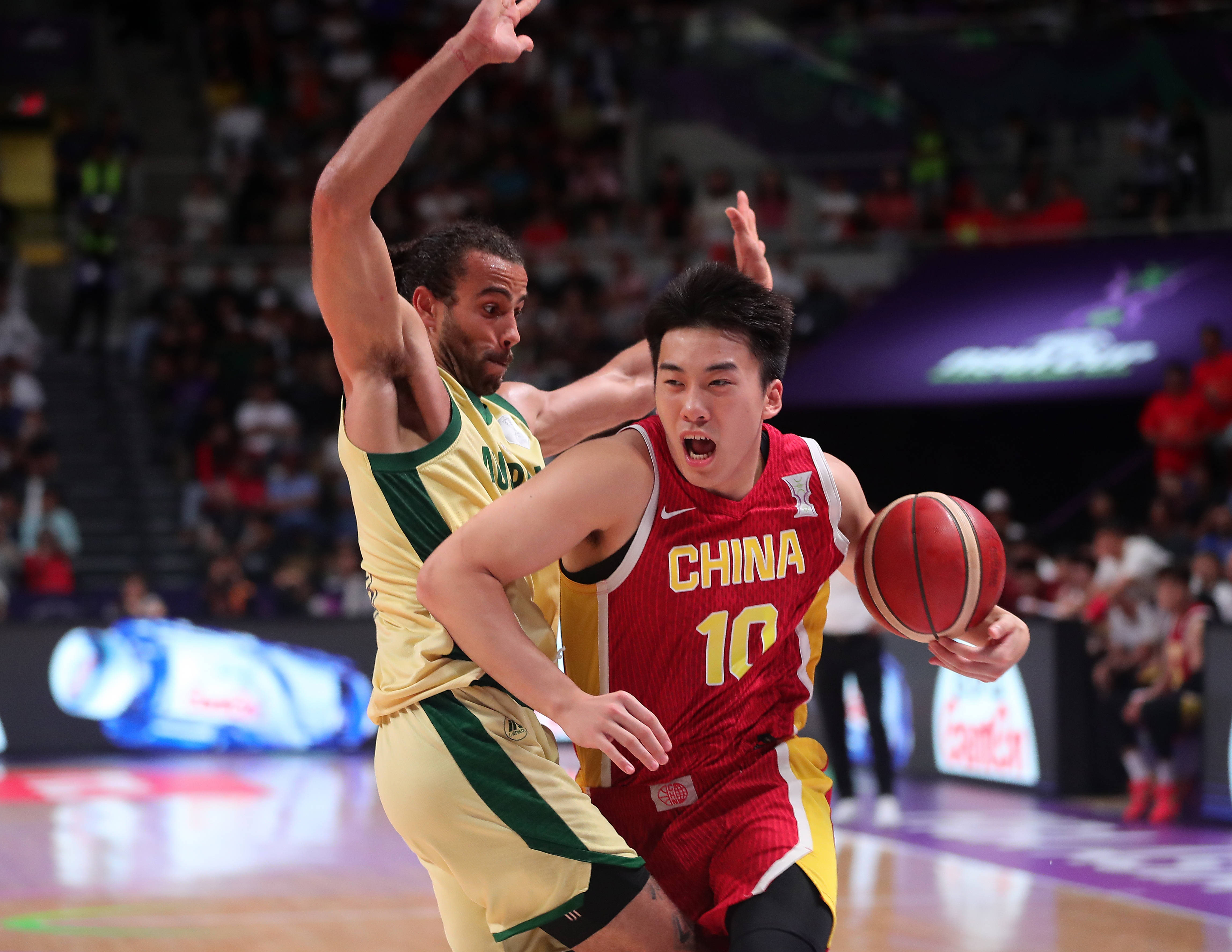 皇冠信用网庄家
_王俊杰：明年或参加NBA选秀 没选上在海外找机会
