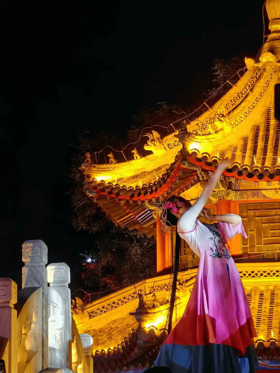 皇冠信用網登1,登2,登3出租_七夕基础皇冠信用網登1,登2,登3出租,仪式感就不基础!去保定,赴一场山河为证的深情之约