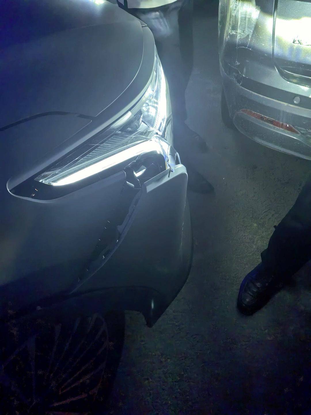 皇冠信用网怎么租_女子试驾时发生交通事故皇冠信用网怎么租,被4S店起诉索赔,她该担责吗?律师分析