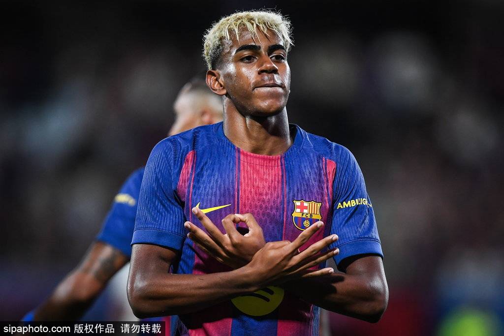 智利甲组联赛_曼联转会风暴:安东尼与桑乔离队智利甲组联赛,炸弹小队仅剩马拉西亚