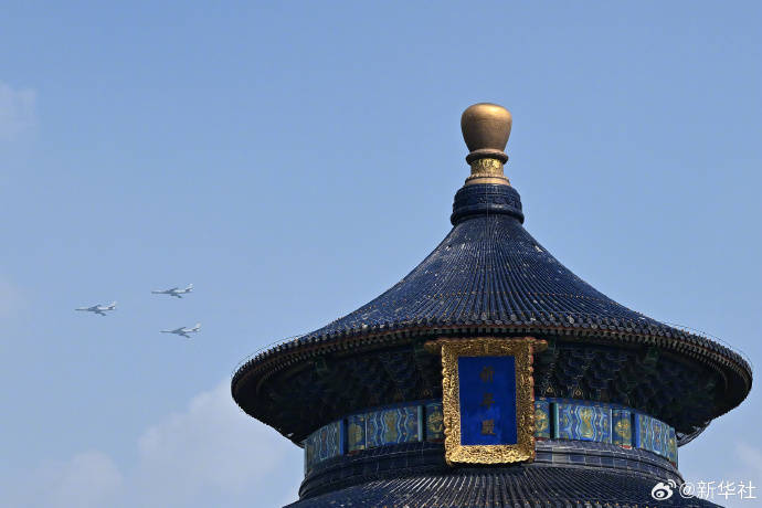 斯洛瓦茨科vs亚布洛内茨_金灿荣:阅兵式上让斯洛瓦茨科vs亚布洛内茨我大受震撼的五件大杀器