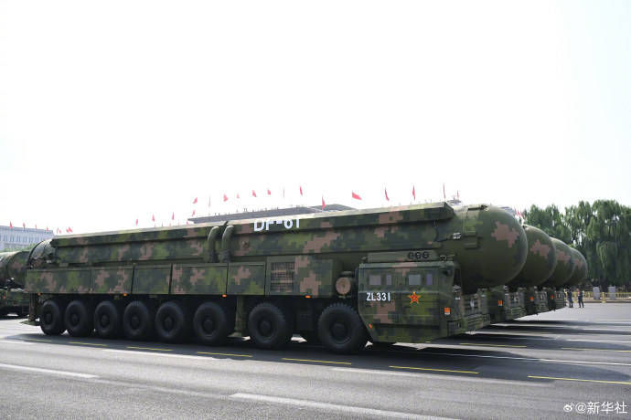 斯洛瓦茨科vs亚布洛内茨_金灿荣:阅兵式上让斯洛瓦茨科vs亚布洛内茨我大受震撼的五件大杀器