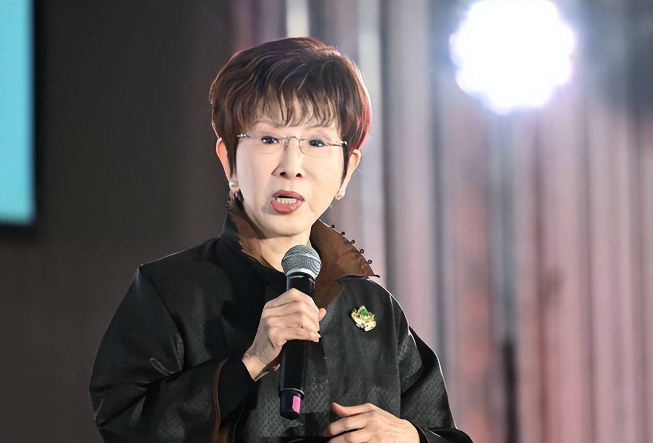 皇冠会员如何申请_洪秀柱为何走上天安门?她以实际行动回应赖清德皇冠会员如何申请,坚定站在历史正确一方!