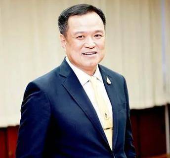 如何申请皇冠信用盘_阿努廷当选泰国新总理!祖籍广东如何申请皇冠信用盘,曾说“我是100%的中国人后代”,任副总理时亲自到机场迎接中国游客