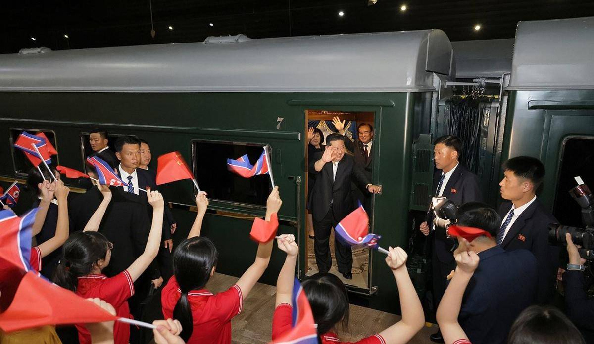 意利21vs 黑U21_5天4夜访华行程圆满结束意利21vs 黑U21,金正恩启程回国前,对中方说了句肺腑之言!