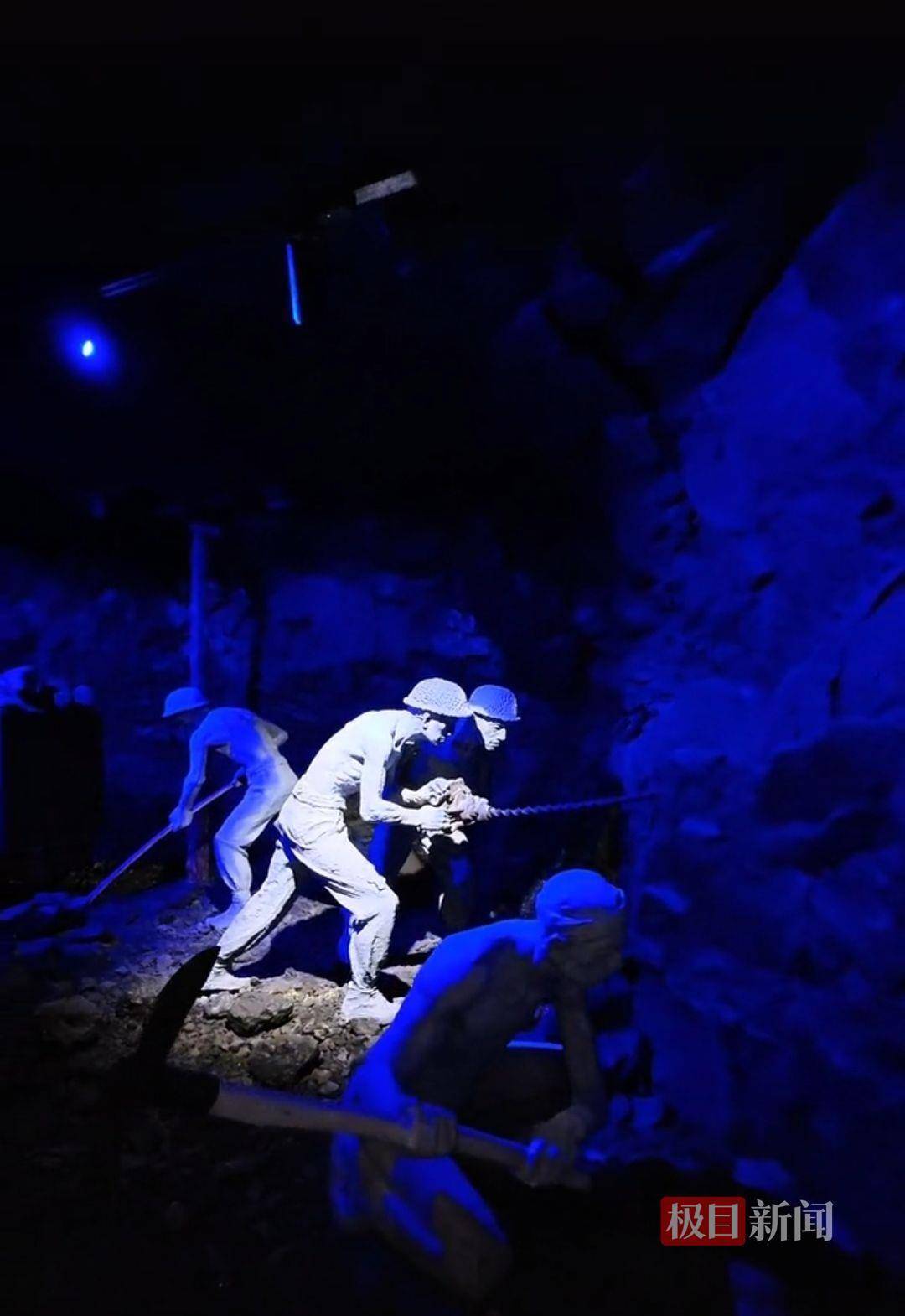 皇冠皇冠信用平台_1400多万吨煤炭被掠夺皇冠皇冠信用平台,6万多矿工丧生,很多年仅十一二岁,大同煤矿万人坑遗址累累白骨诉说侵华日军罪行