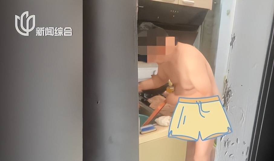 皇冠信用网代理注册_上海女子吓坏!54岁男邻居楼道内一丝不挂皇冠信用网代理注册,还用榔头猛砸她家大门!居委会:他母亲去世,心情郁闷