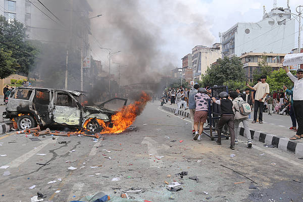 皇冠信用網开户_尼泊尔抗议致19人死亡皇冠信用網开户,总理奥利辞职