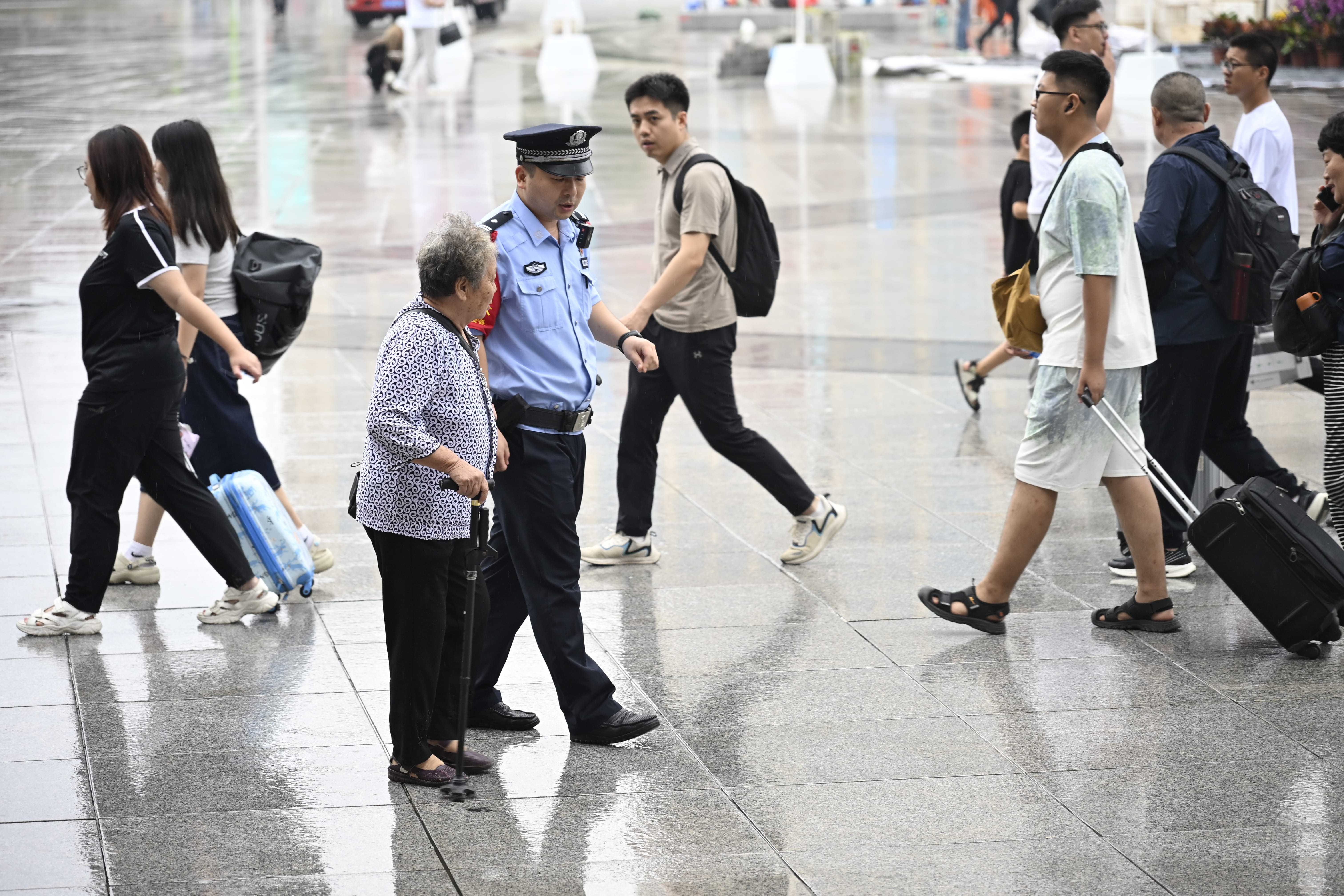 如何申请皇冠信用网_北京铁路公安局天津公安处天津站派出所圆满完成上合天津峰会安保工作