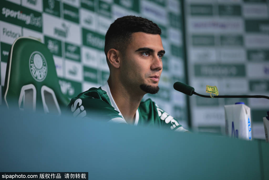 体育皇冠信用网站_巴萨与阿森纳争抢19岁“巴西赫伊森”贝内德蒂:南美最具潜力后卫的未来