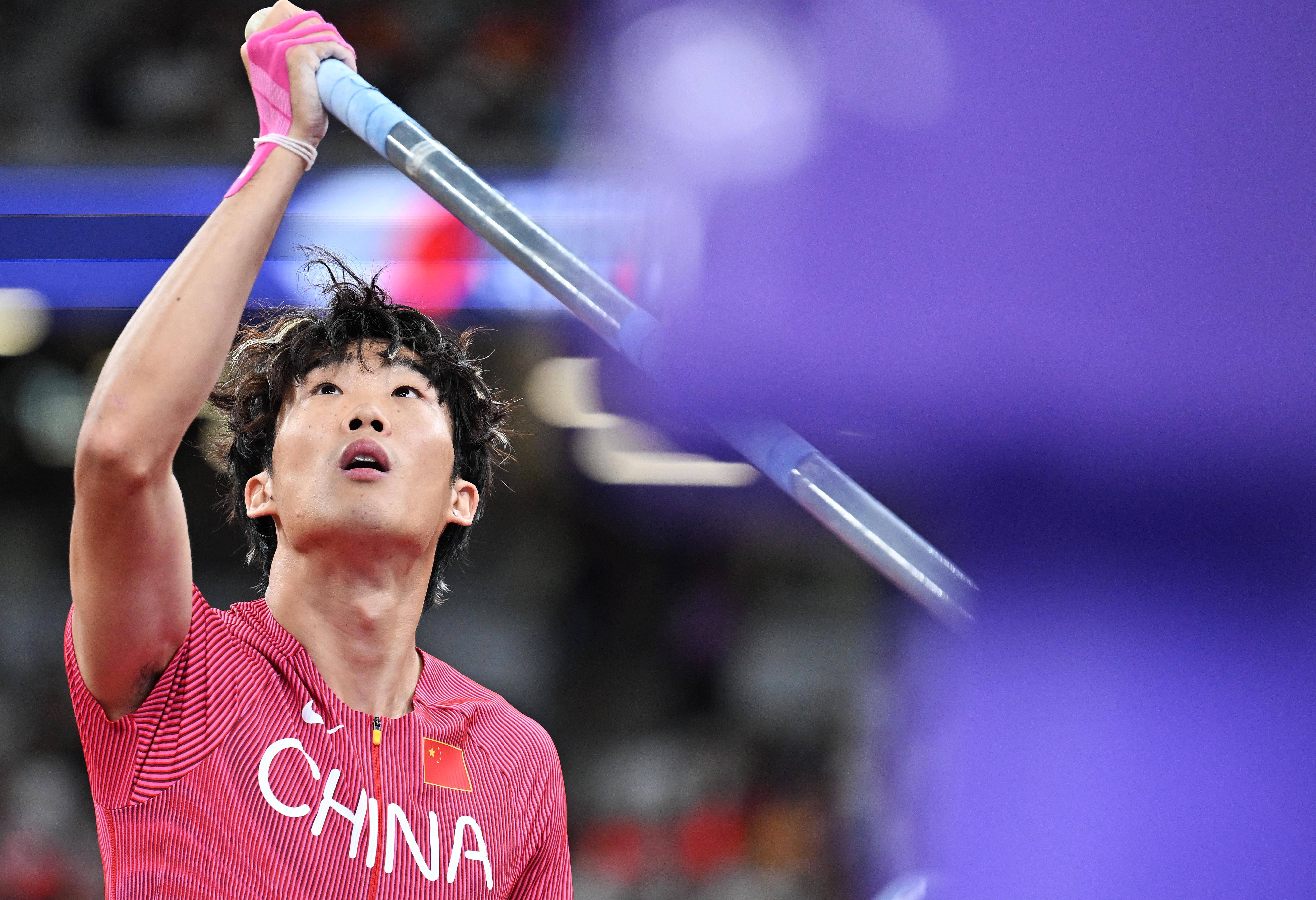 西班牙甲组联赛_(田径世锦赛)男子撑杆跳高资格赛赛况