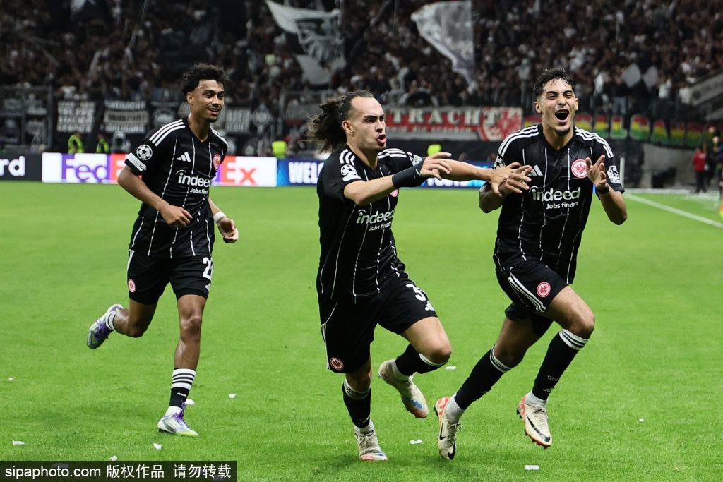 皇冠信用APP下载_上海申花7-0狂胜青岛西海岸:青少年精英联赛U21组第3轮精彩回顾