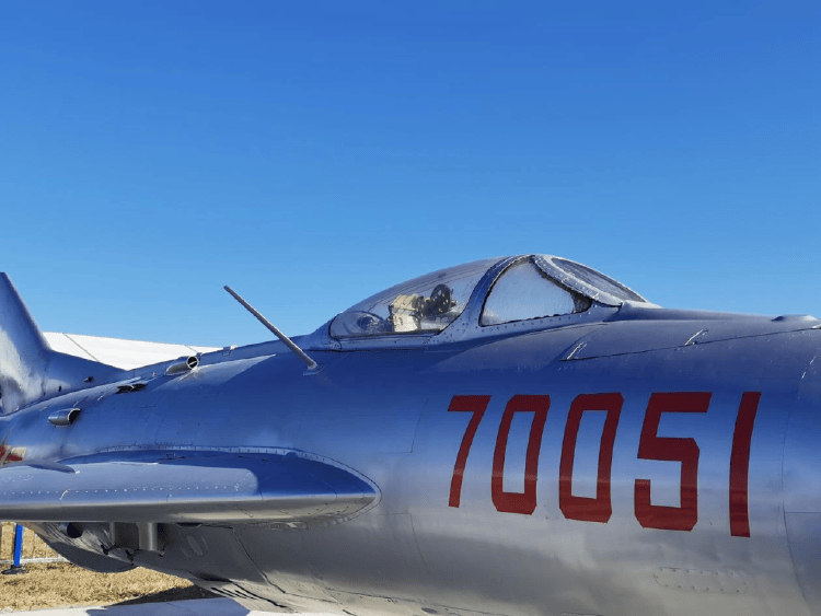 皇冠足球_多图!歼-6无人机首次公开皇冠足球,可作为攻击机