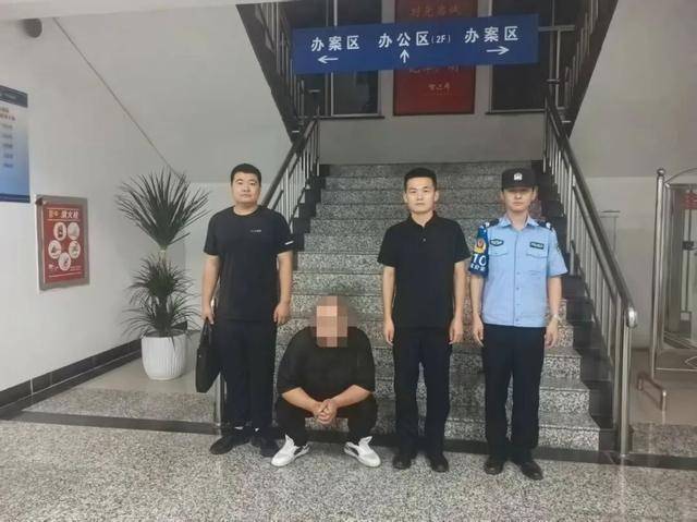 介绍个信用網网址_凌晨的夜色中介绍个信用網网址,临沂一男子竟把它剪成一截一截...