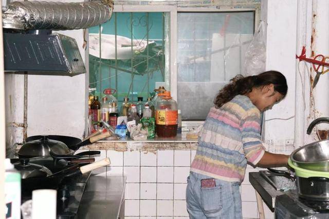 皇冠信用网怎么租_郑刚和皇冠信用网怎么租他的异乡求医者爱心屋:把苦过的“甜”给更多人