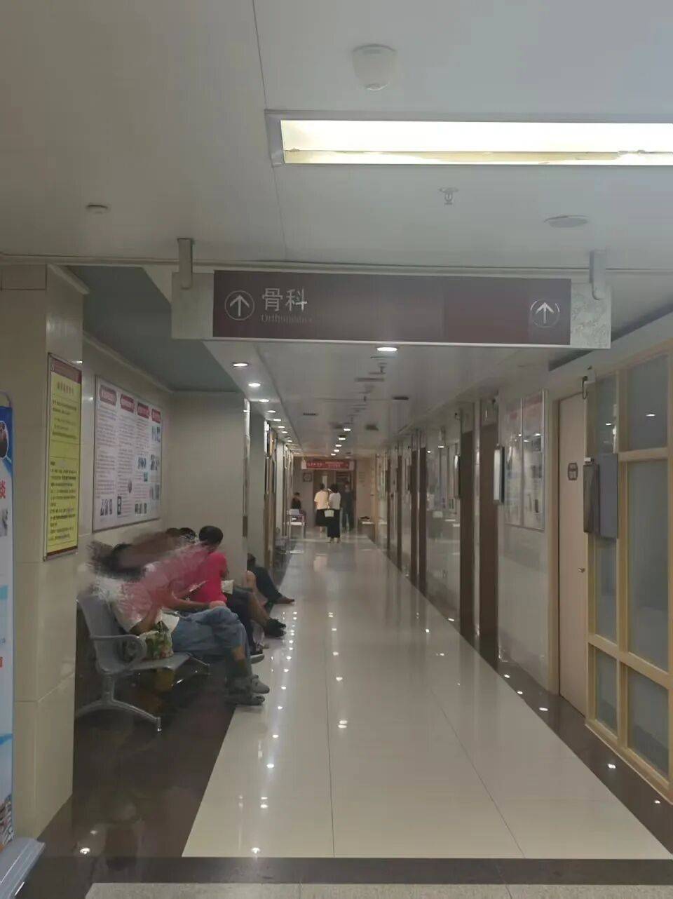 皇冠信用网址_广州一医院发生伤医事件皇冠信用网址,参与抢救医生发声:他受伤很重,行凶者已被抓捕