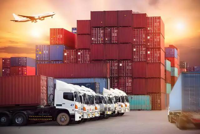 皇冠皇冠足球平台_怕被中国抛弃?波兰25日放行中欧班列皇冠皇冠足球平台!但已经晚了!欧洲多国倒戈