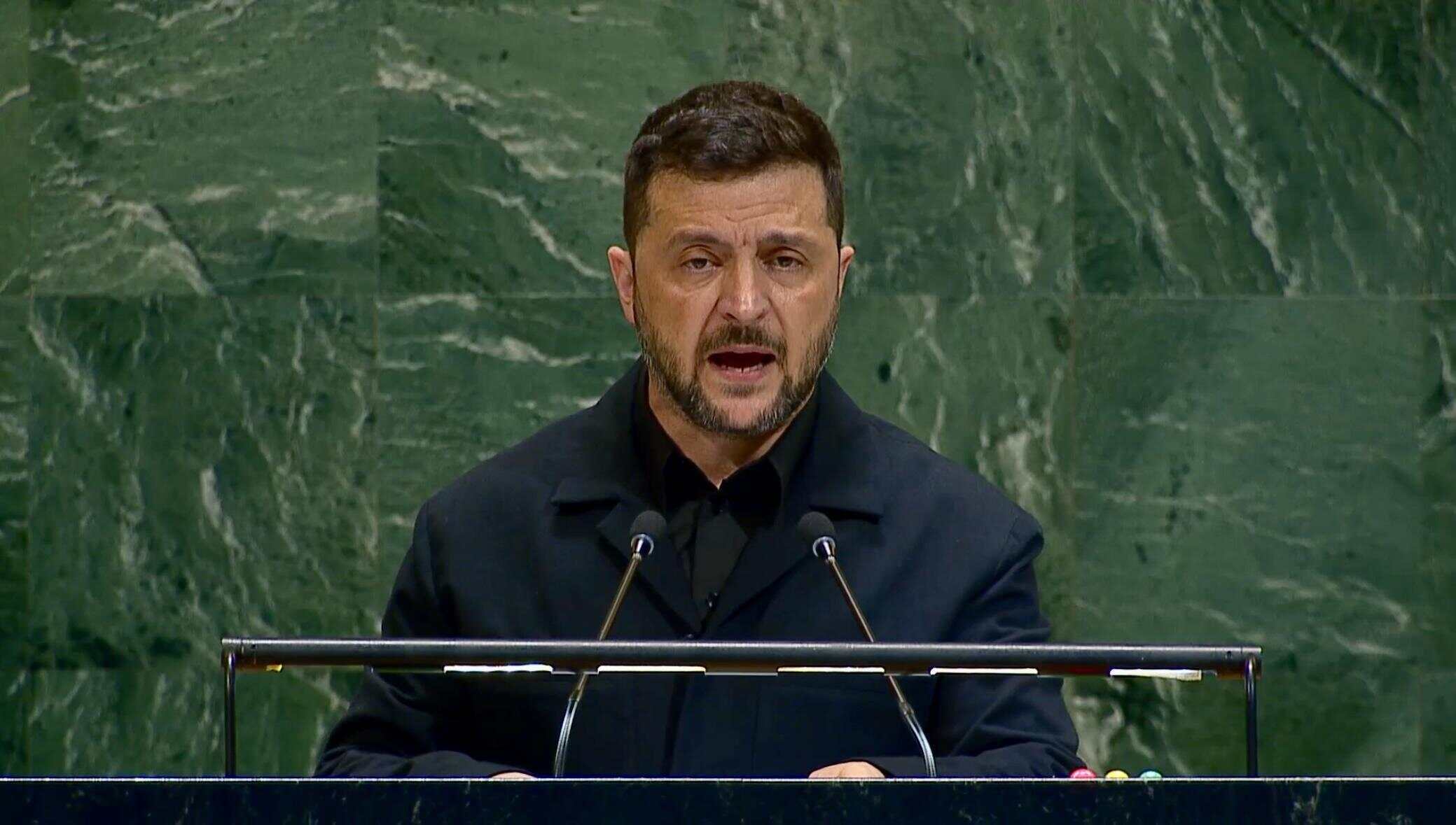 皇冠信用开号_早安!世界丨泽连斯基:乌克兰决定开放武器出口;美国正式公告:征收欧盟汽车15%关税