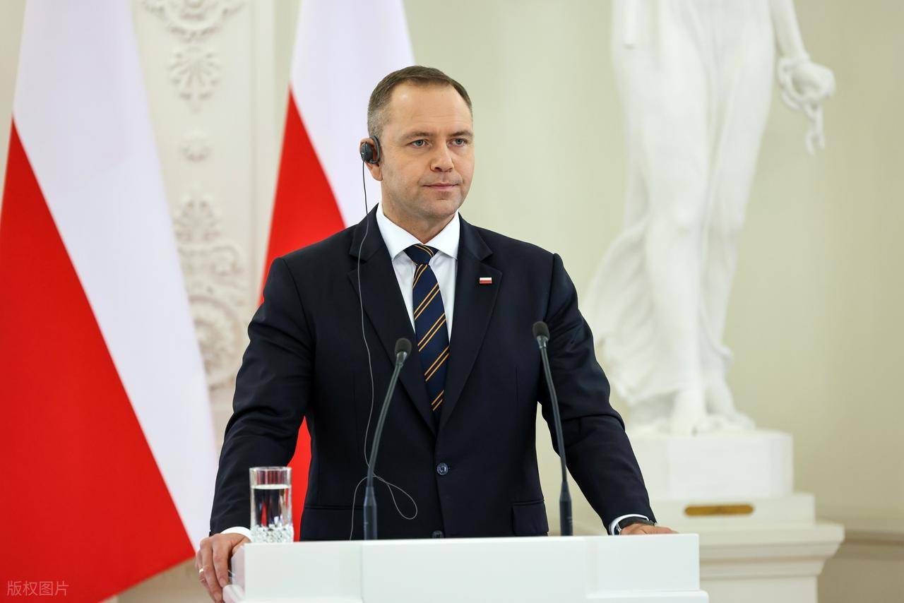 皇冠信用盘庄家_俄罗斯不宣而战皇冠信用盘庄家,十万俄军齐聚红军城,波兰大使馆遭误炸?误炸还是蓄意挑事