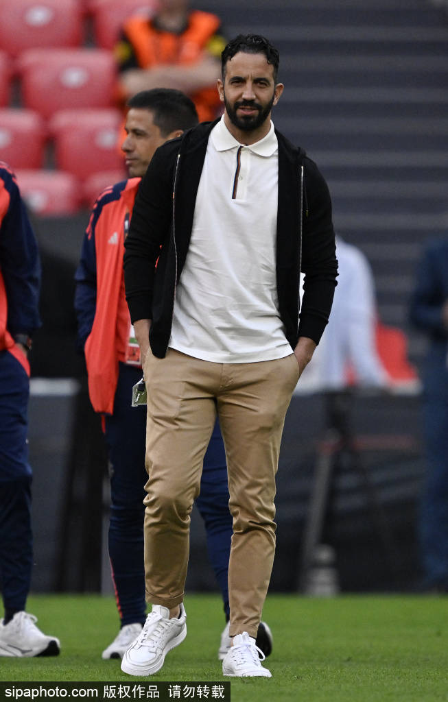 皇冠信用盘会员_齐达内社交媒体动态引发曼联换帅风暴皇冠信用盘会员,阿莫林帅位岌岌可危