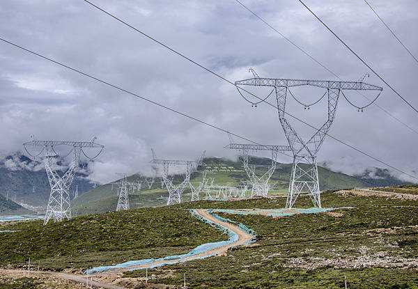 信用网如何申请
_美媒:中国有42条特高压输电线路信用网如何申请
,每一条的输电能力都远超美国