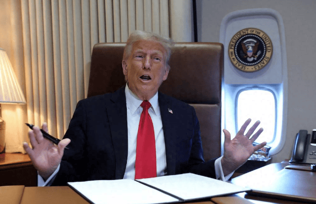 皇冠信用網代理
_特朗普紧急发文皇冠信用網代理
,对中国已做好最坏打算,或禁买中国食用油?提醒忠实盟友牢牢记住一点