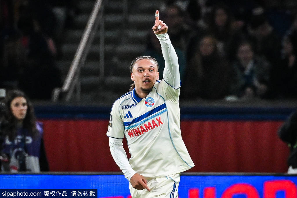 皇冠足球平台代理
_进球大战皇冠足球平台代理
!法甲-巴尔科拉破门 巴黎连追2球3-3斯特拉斯堡