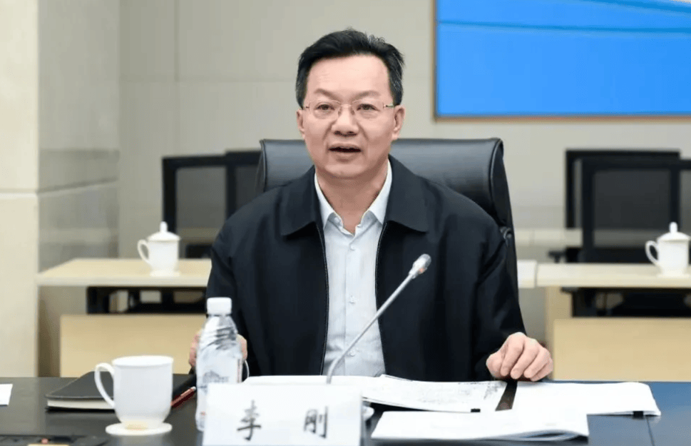 介绍个信用网址多少
_中央批准介绍个信用网址多少
,开除蒋超良、陆文俊、张建华党籍