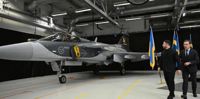 正版皇冠信用网代理
_俄乌战争停不下来?波兰总理:乌克兰准备再战斗两到三年正版皇冠信用网代理
,时间再长就不行了