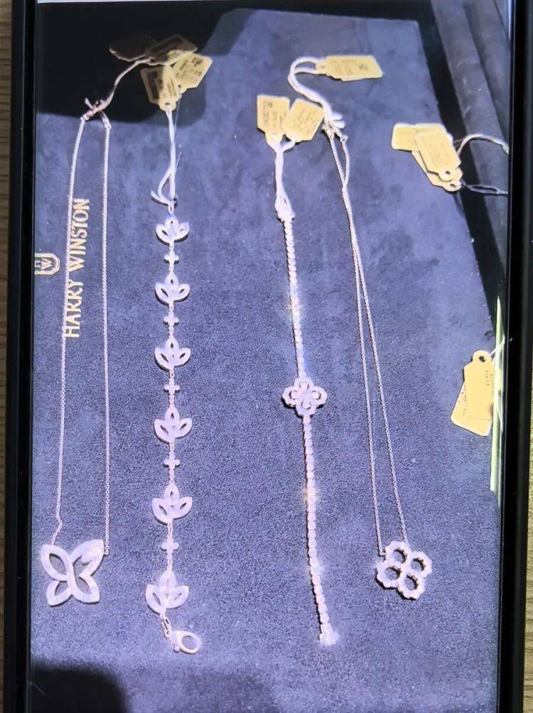 足球信用网注册
_事发上海！女子崩溃“他昨晚还在我家吃饭”足球信用网注册
，聊天记录曝光诈骗细节