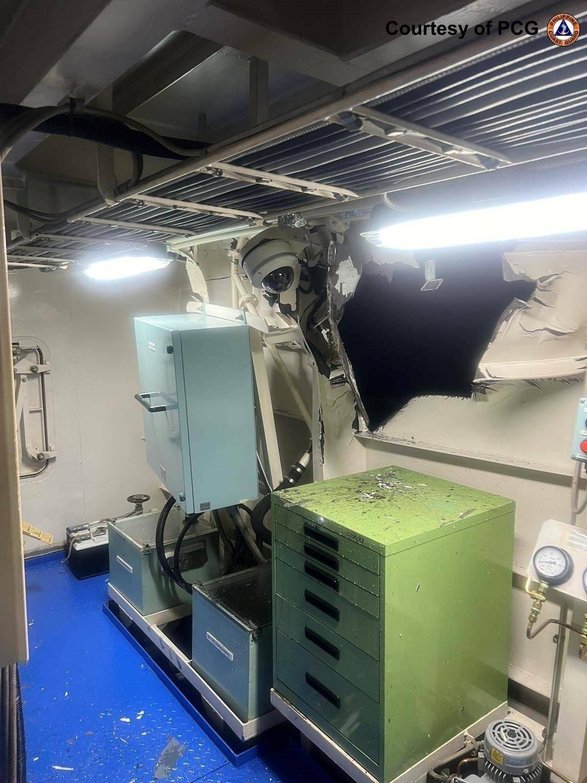 正版足球出租
_菲律宾坐滩舰官兵饿的受不了正版足球出租
,抢劫中国渔船,菲军真的在准备打仗