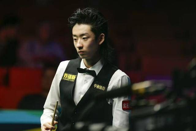 皇冠体育App下载
_吴宜泽战胜赵心童 向职业生涯排名赛首冠发起冲击