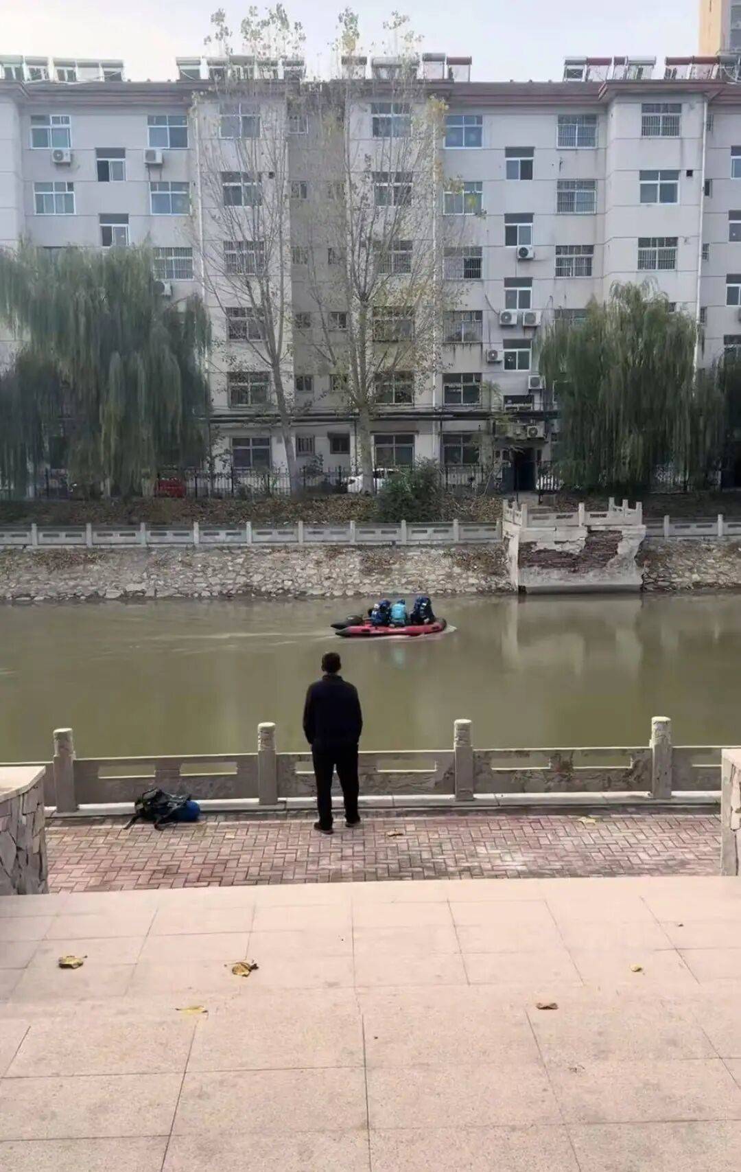 皇冠信用代理出租
_山东德州一男一女夜晚坠河皇冠信用代理出租
,男子已被打捞上岸,女子仍在搜救中