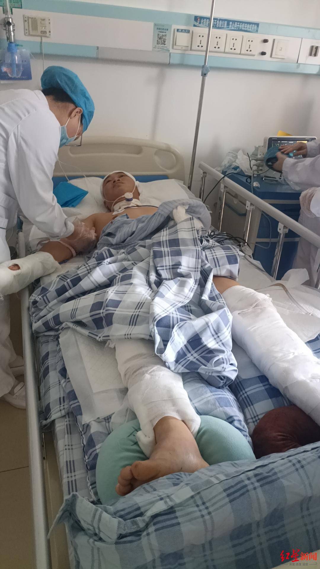 皇冠信用网出租代理
_男子借宿同学家皇冠信用网出租代理
,隔日持刀行凶致1死1重伤 死者妹妹:他作案前还主动让大哥陪做胃镜