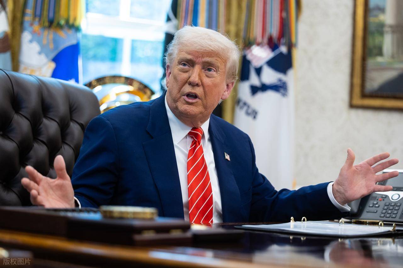 皇冠信用盘登2
_泽连斯基遭党内“逼宫”后皇冠信用盘登2
,没有了底气,也没有了权力,最坏结果是乌克兰被迫战败!